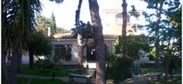 1985.<br />SE ADQUIERE LA FINCA COLINDANTE